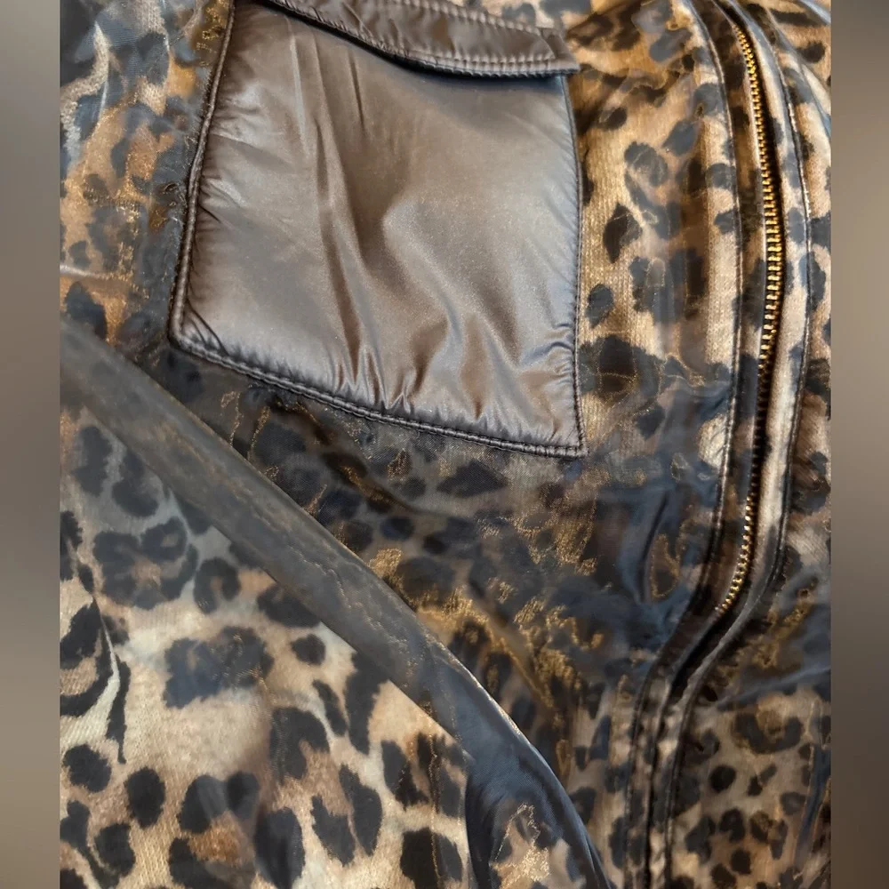 Leopard Print Jacket with Chiffon overlay and Black Accents Medium - Picture 3 of 5